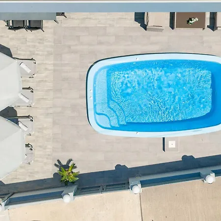 Marina Villa *